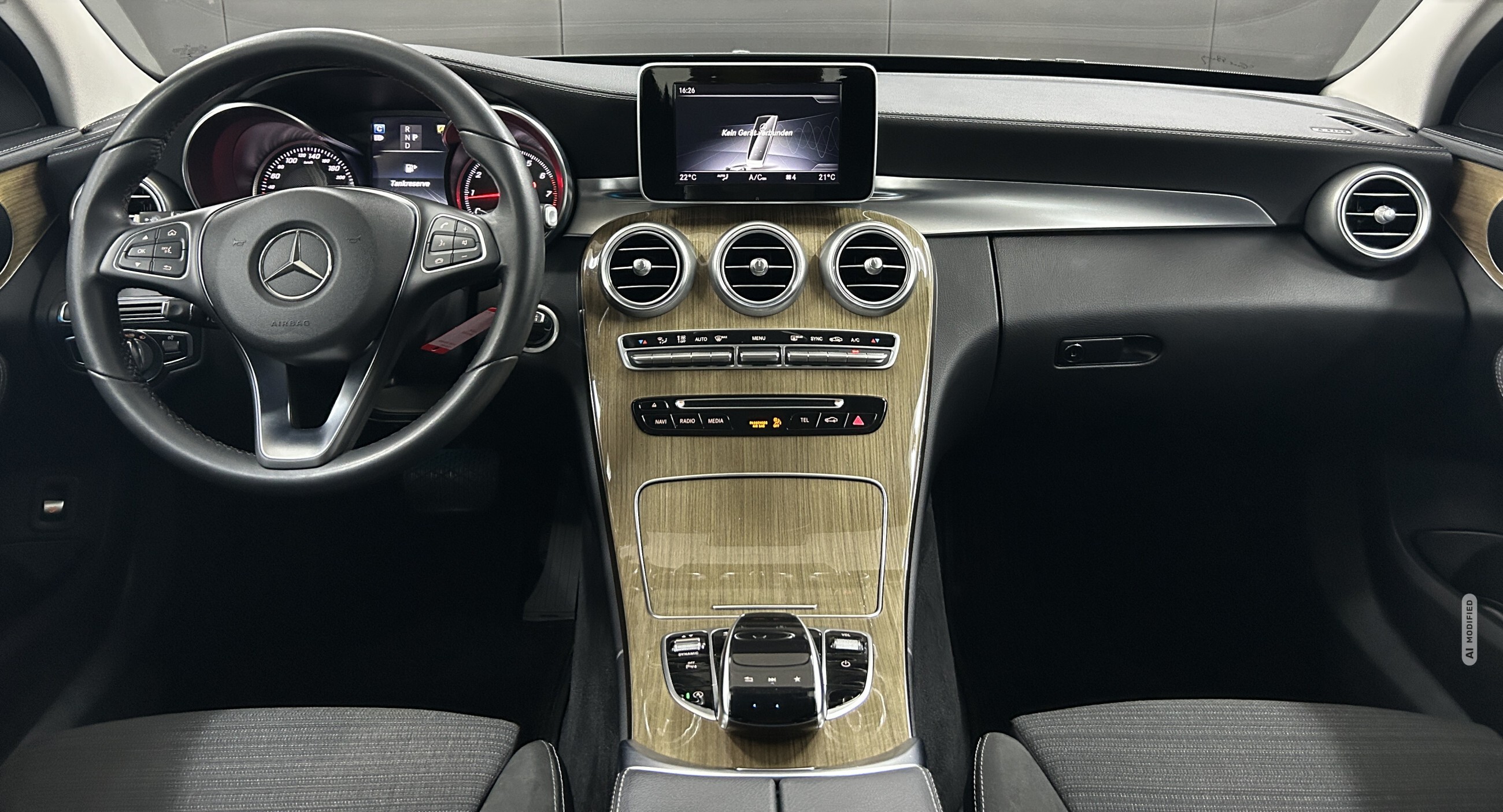 Mercedes-Benz C 200 CGI+AHK+LED+Ambi+TEMP+TOTW+Navi+SHZ+APA