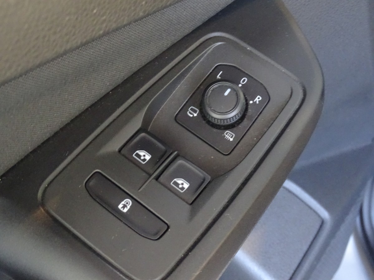 Ford Tourneo Connect 2.0 EcoBlue L1 Titanium 