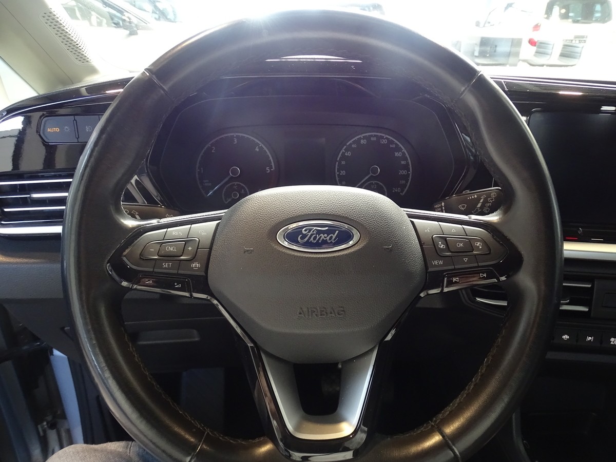 Ford Tourneo Connect 2.0 EcoBlue L1 Titanium 