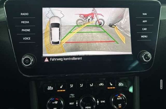 Skoda Superb 1.5 TSI Style MATRIX NAVI VIRTUAL KAMERA