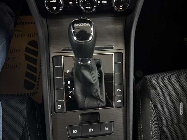 Skoda Superb 1.5 TSI Style MATRIX NAVI VIRTUAL KAMERA