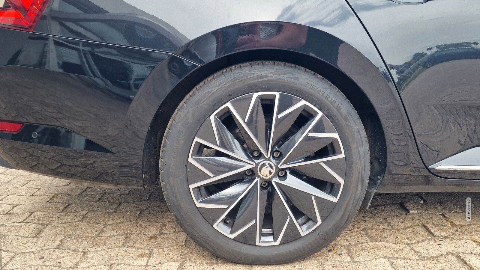 Skoda Superb Combi L&K AHK PANORAMA
