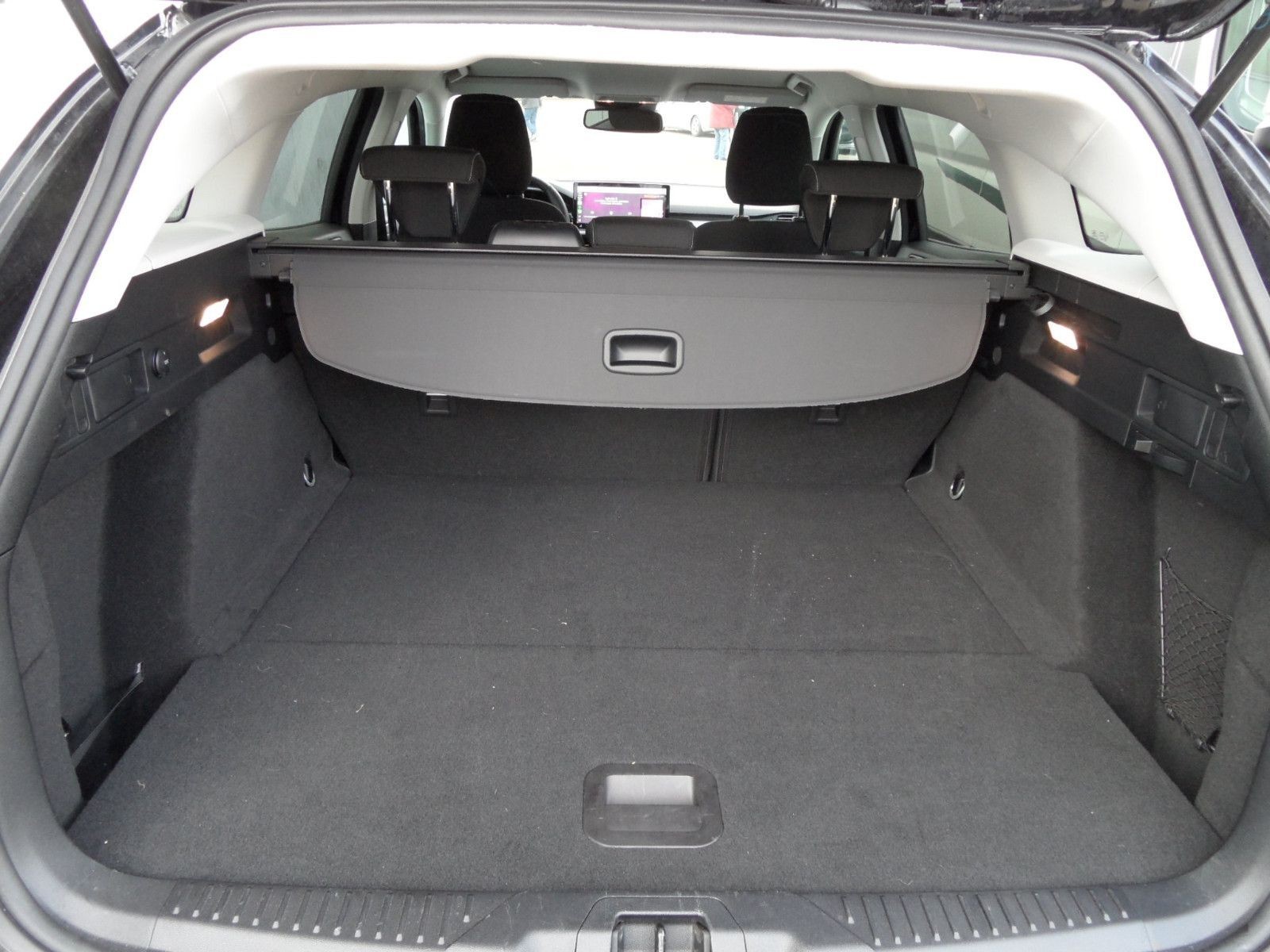 Ford Focus 1,0 Turnier Titanium+Navi+Sitzhzg.