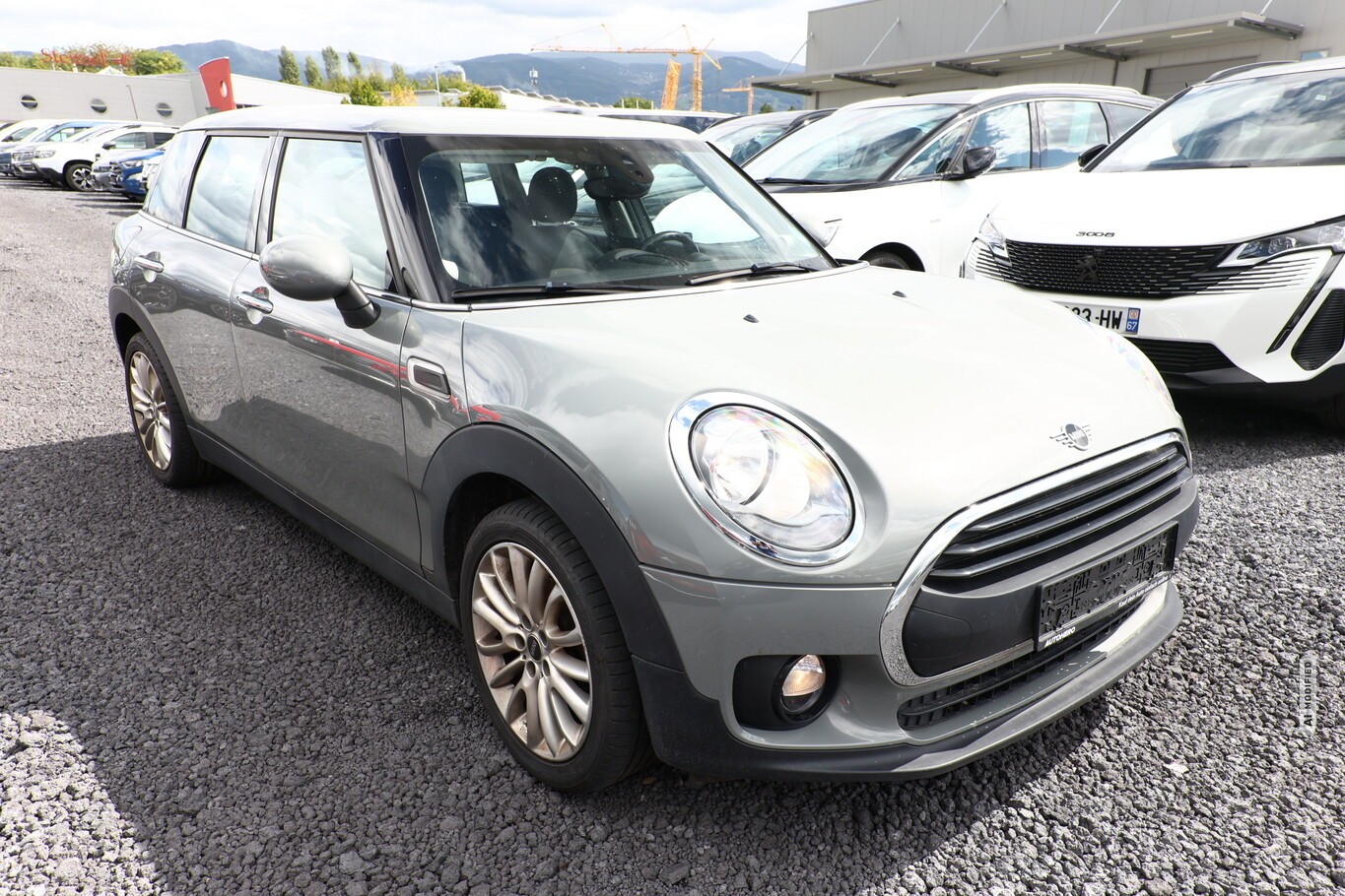 MINI ONE Clubman  102 Nav PDC SHZ KeyLess Harman 17Z