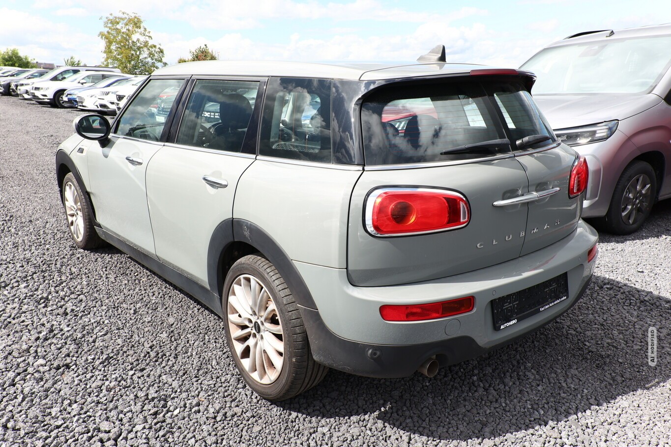 MINI ONE Clubman  102 Nav PDC SHZ KeyLess Harman 17Z