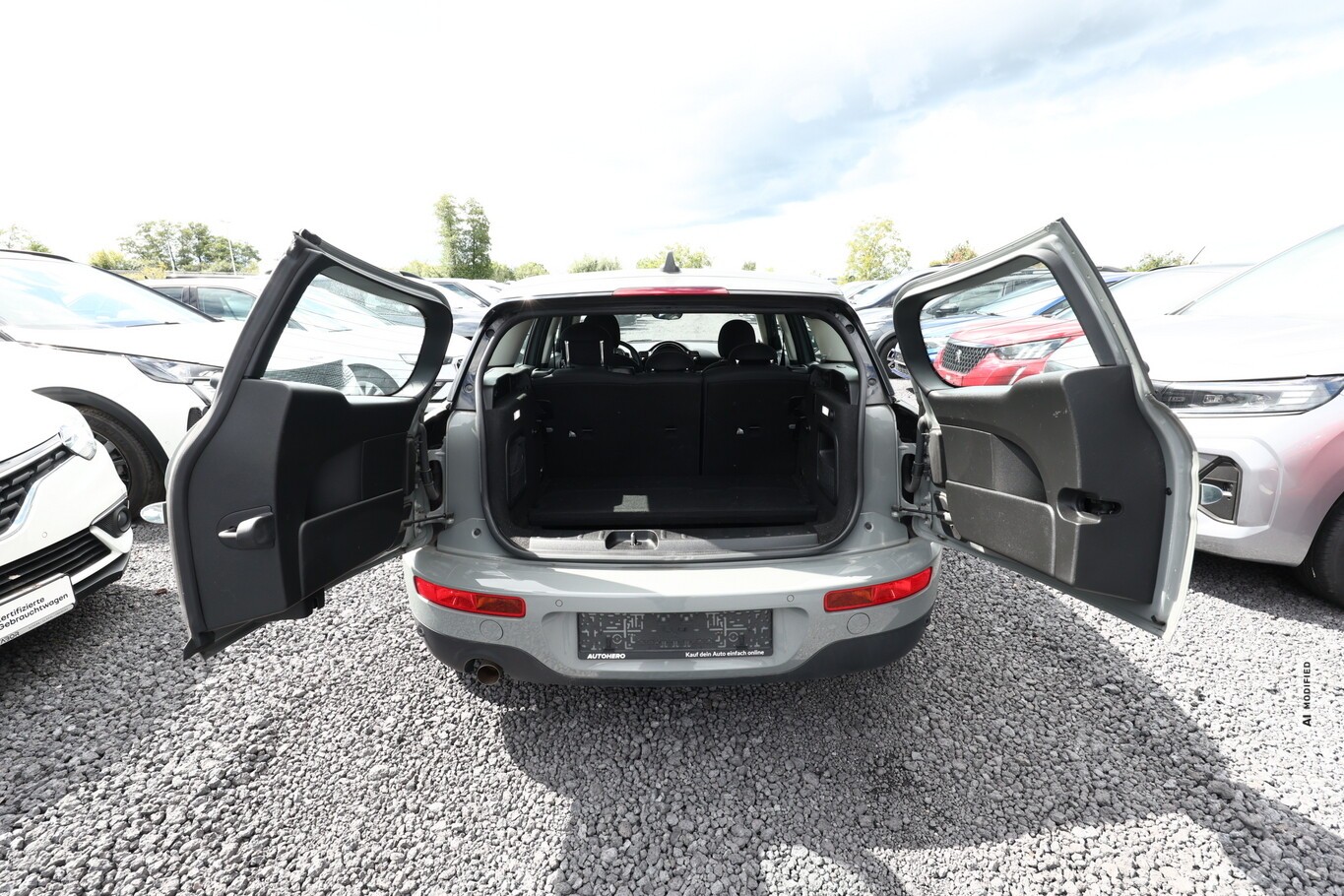 MINI ONE Clubman  102 Nav PDC SHZ KeyLess Harman 17Z