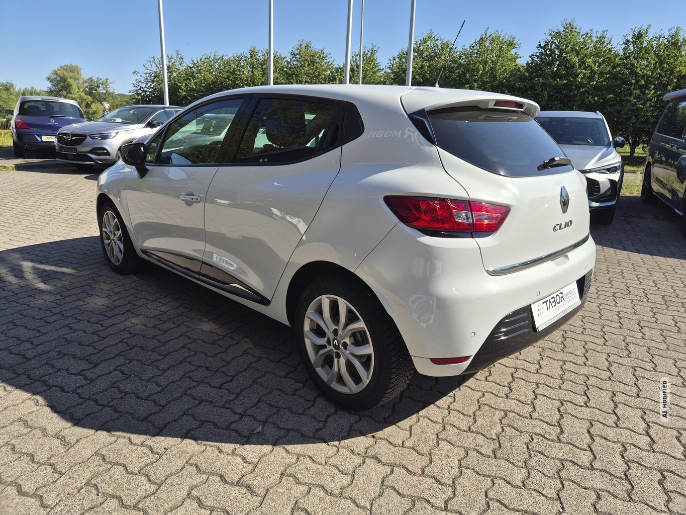 Renault Clio IV 0.9 TCe 75 Collection Nav KeyL LM16Z PDC