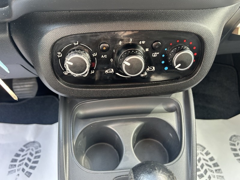 Smart ForTwo COUPE TWINAMIC  KLIMA*PANORAMAD*LEDER*SHZG*NAVI