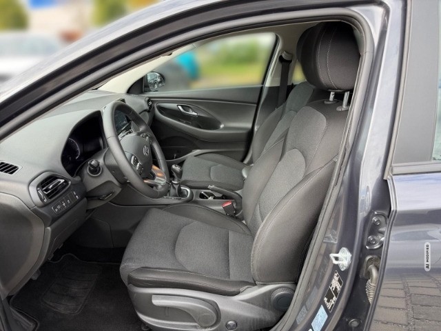 Hyundai i30 1.6 cw Trend +CARPLAY+KLIMA+PDC+RFK+SHZ+UVM+