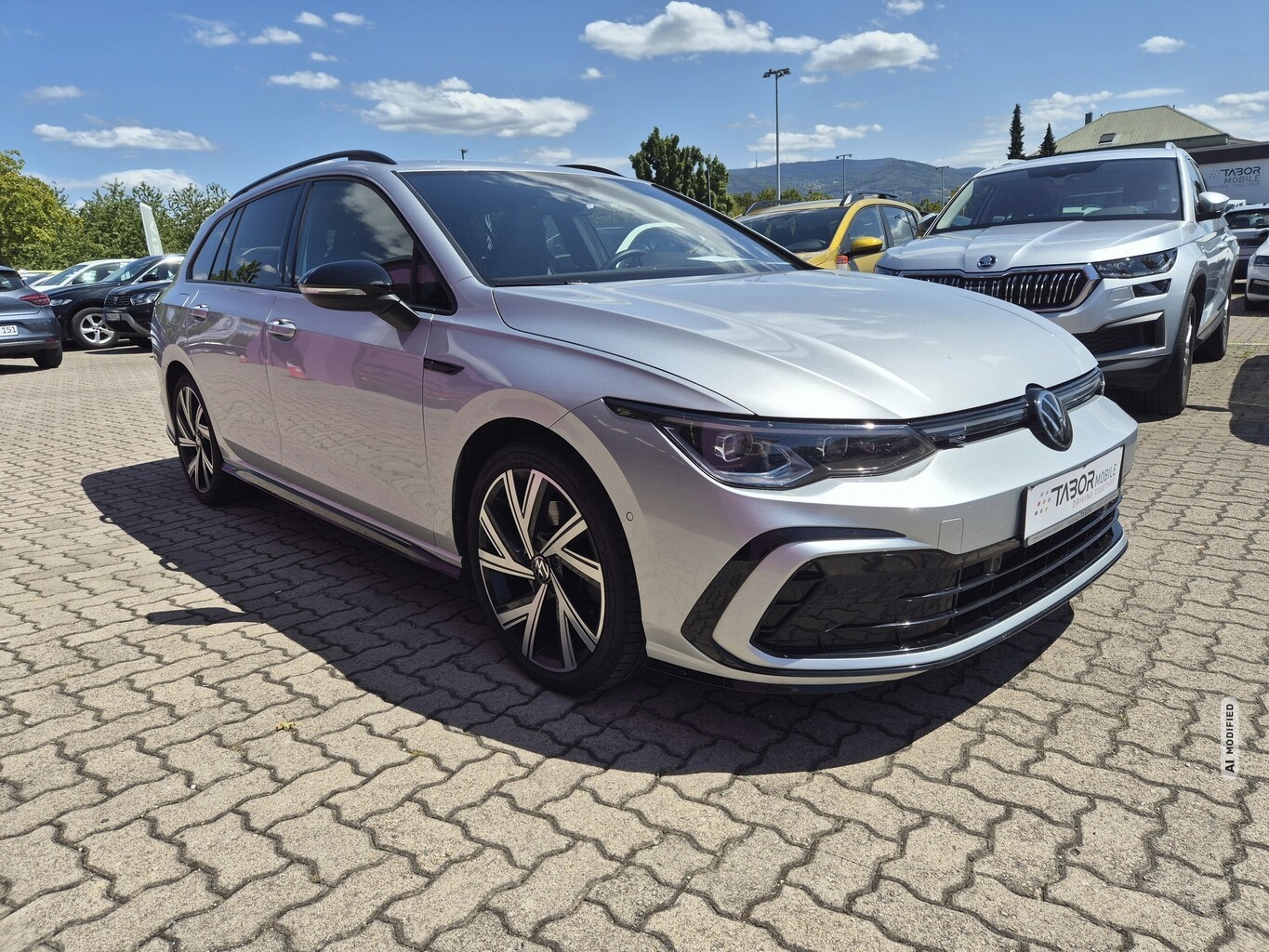 Volkswagen Golf VIII 2.0 TSI 190 DSG 4Motion R-Line Nav AHK