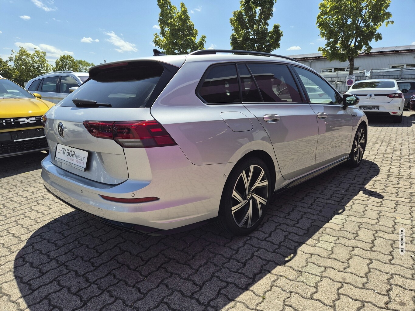 Volkswagen Golf VIII 2.0 TSI 190 DSG 4Motion R-Line Nav AHK