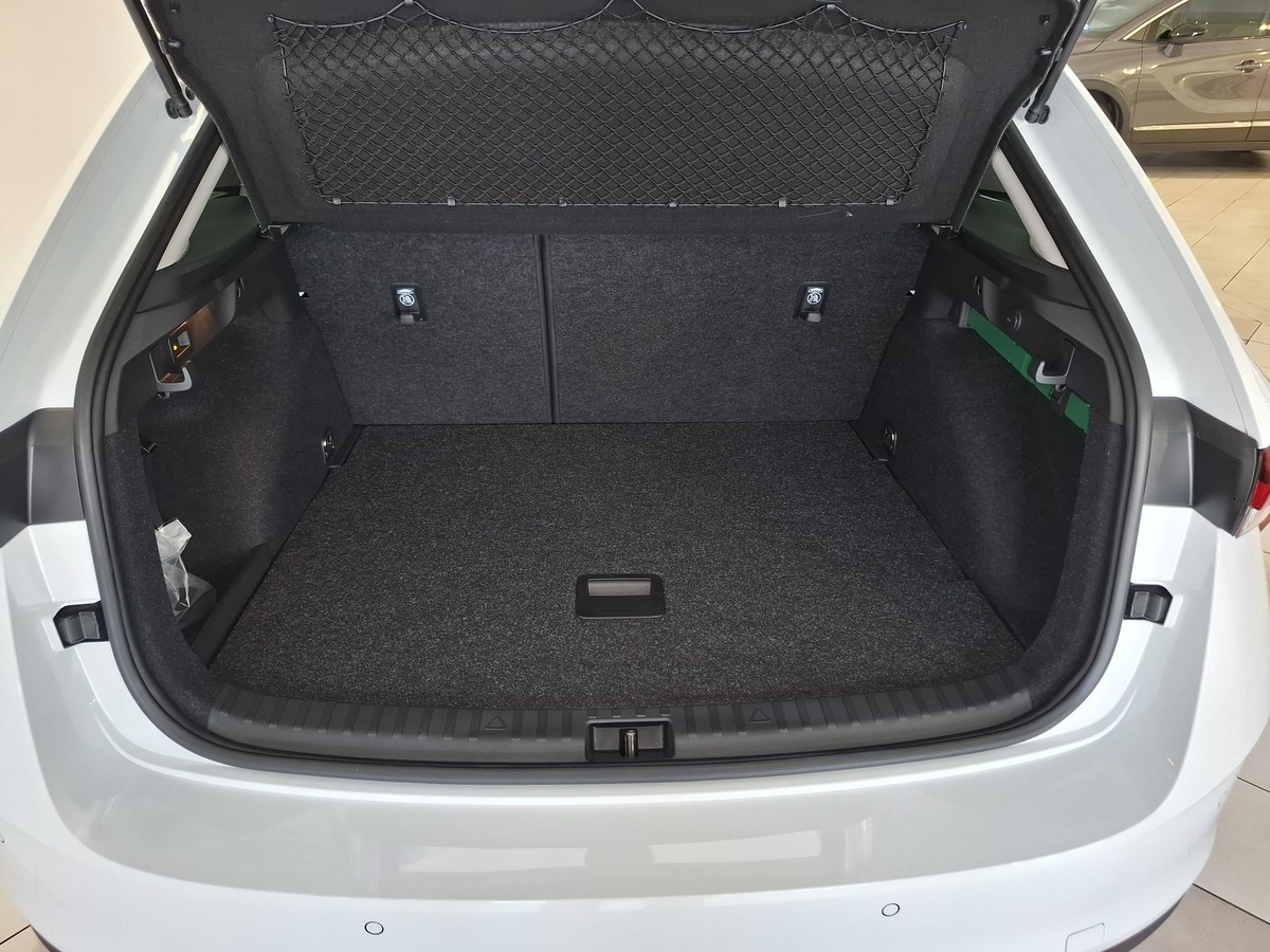 Skoda Scala 1.0 TSI AHK SHZ 5 Jahre Garantie