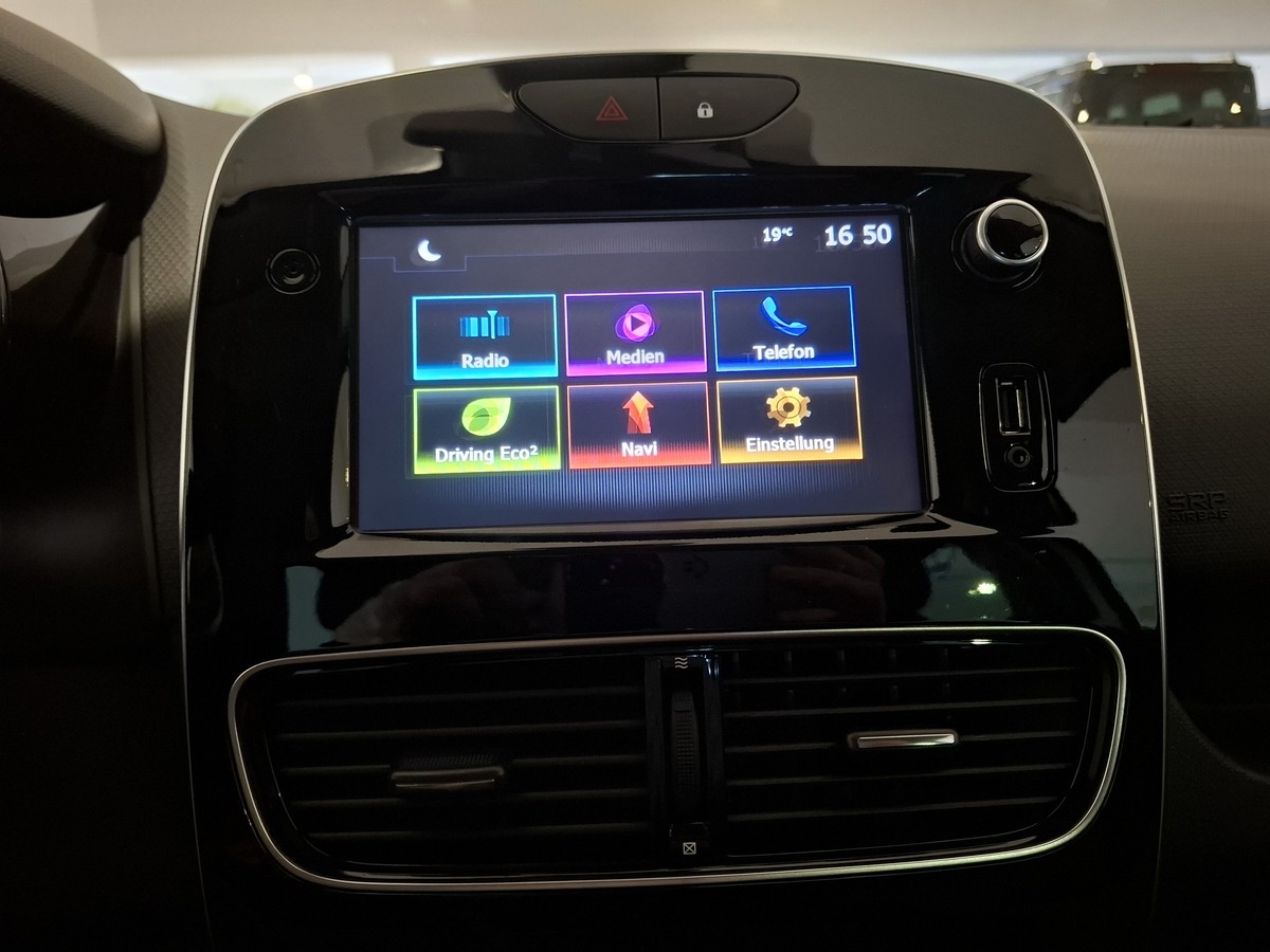 Renault Clio Limited PDC Navi Keyless