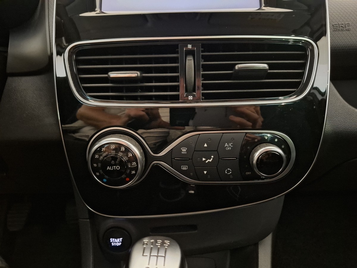 Renault Clio Limited PDC Navi Keyless