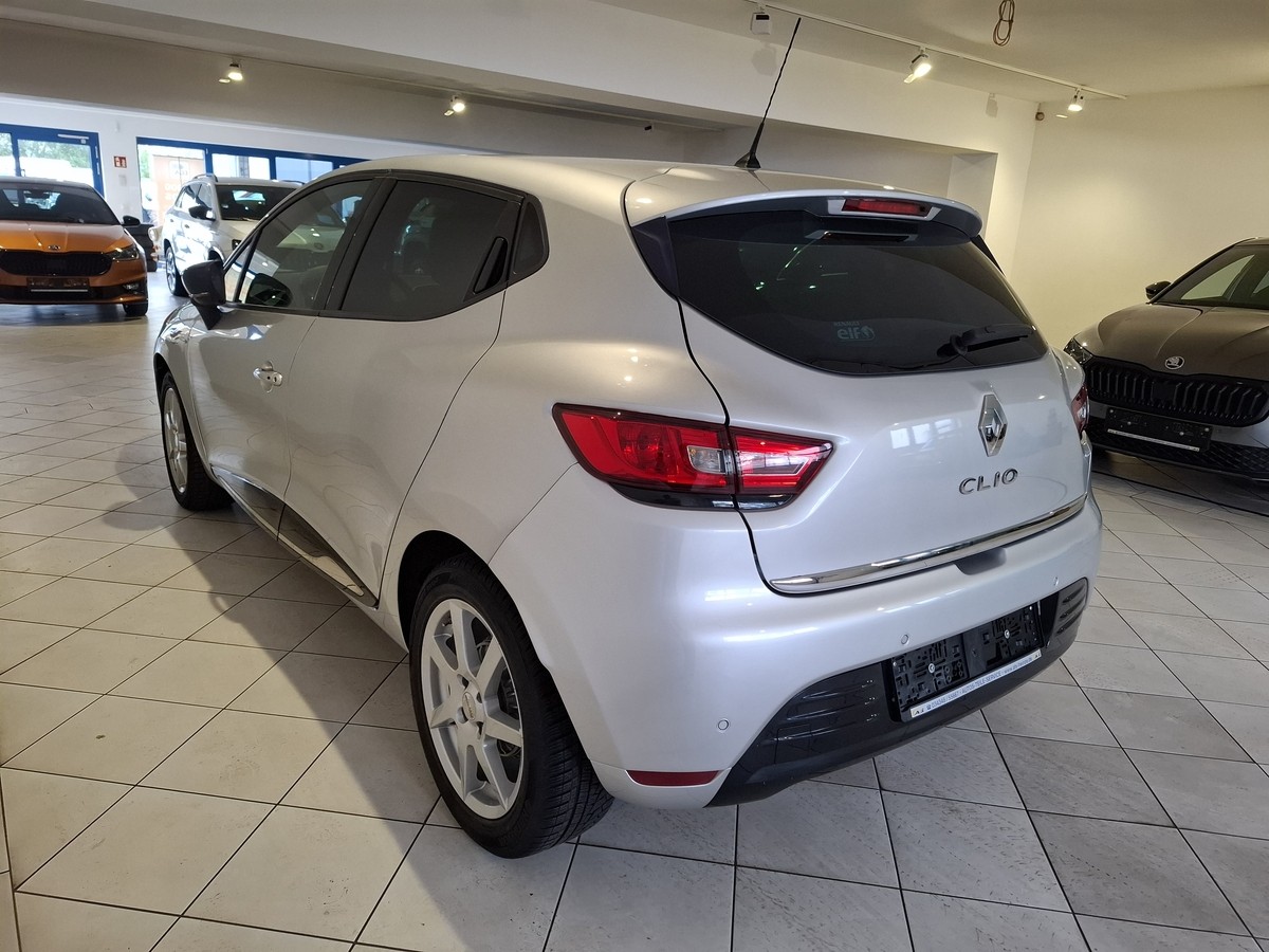 Renault Clio Limited PDC Navi Keyless