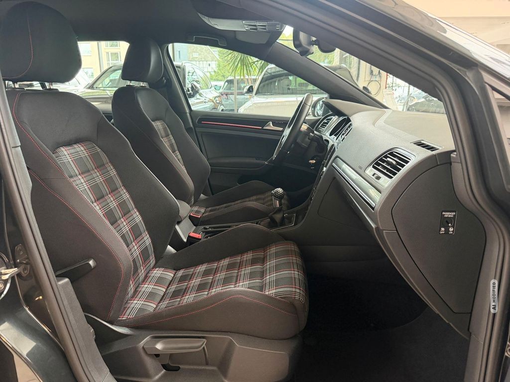 Volkswagen Golf 2.0 GTI Performance 1.HAND|KAMERA|SCHECKHFT
