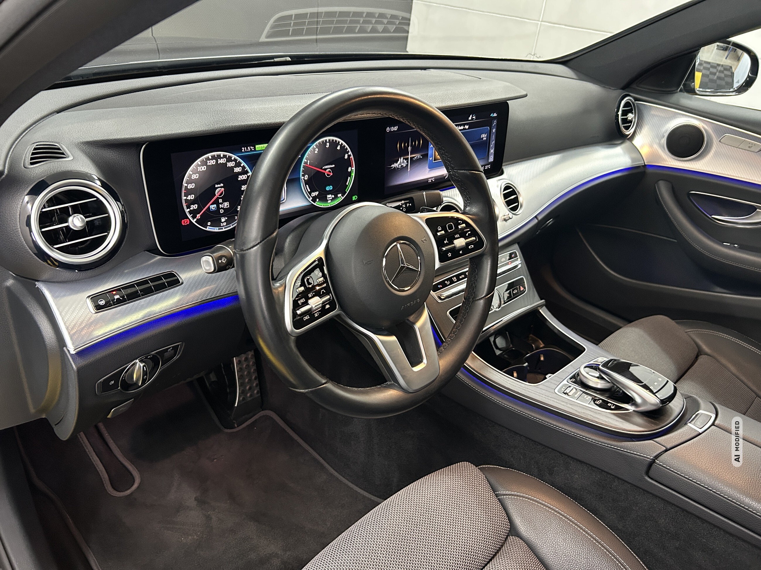 Mercedes-Benz E 300 de+ACC+Pano+Ambiente+Kam+Keyless+Digital