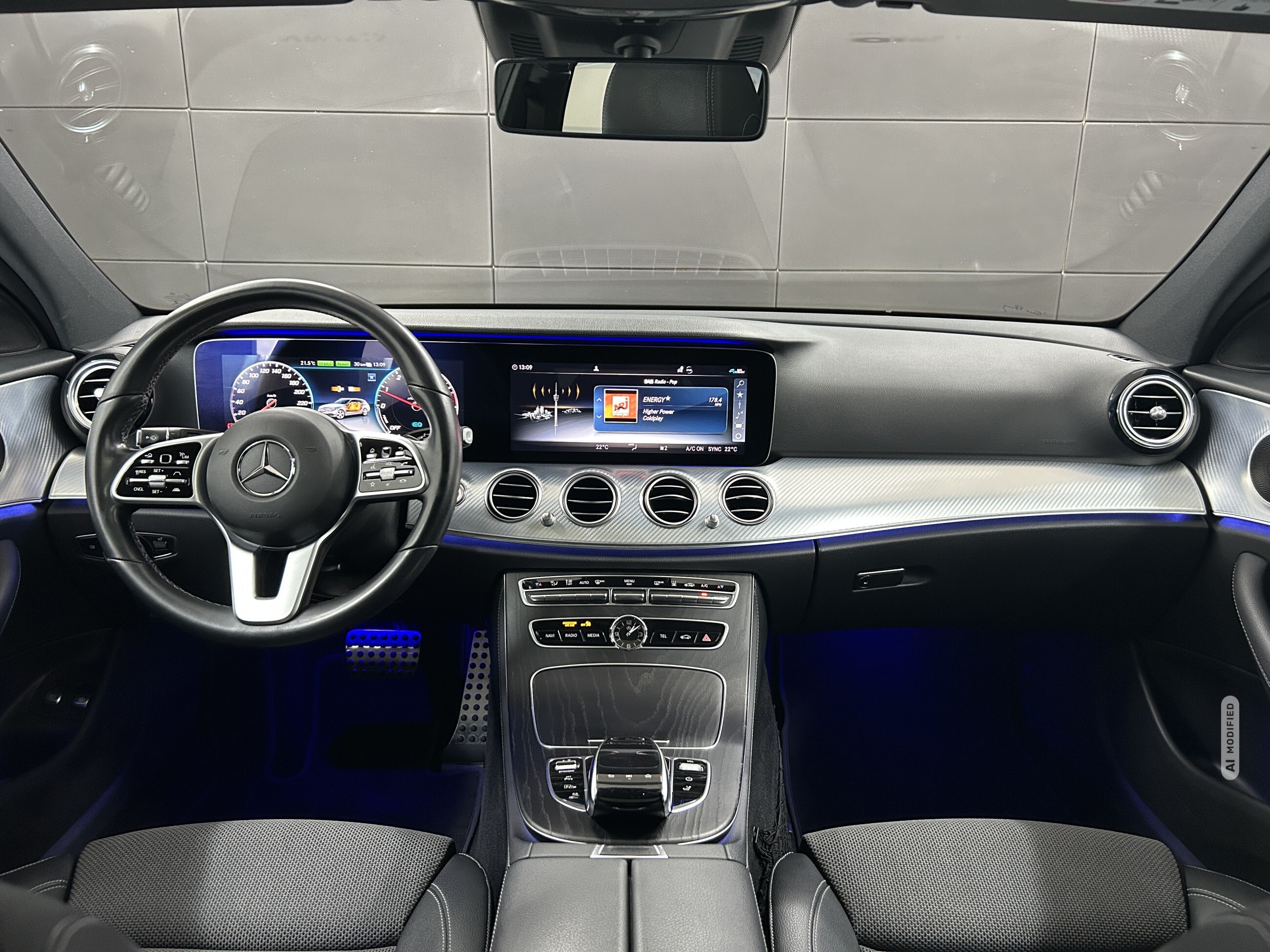 Mercedes-Benz E 300 de+ACC+Pano+Ambiente+Kam+Keyless+Digital