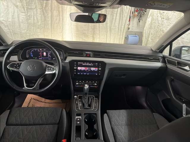 Volkswagen Passat 2.0TDI Business NAVI PANO LED KAMERA VIRT