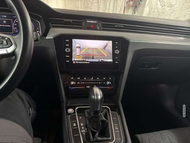 Volkswagen Passat 2.0TDI Business NAVI PANO LED KAMERA VIRT