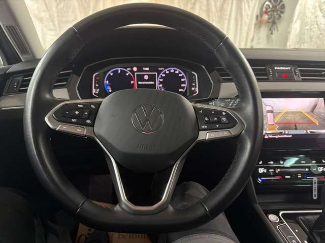 Volkswagen Passat 2.0TDI Business NAVI PANO LED KAMERA VIRT