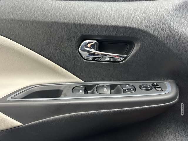 Nissan Micra Tekna 
