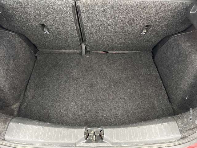 Nissan Micra Tekna 