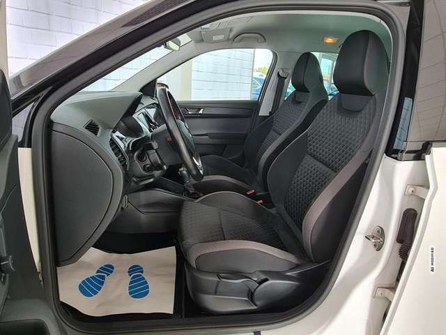 Skoda Fabia R5, Kamera, Navi, App, LMF, Scheckheftgepflegt