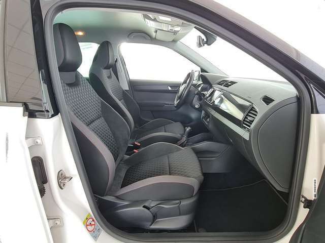 Skoda Fabia R5, Kamera, Navi, App, LMF, Scheckheftgepflegt