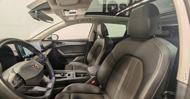 Cupra Leon Sportstourer 2.0 TSI MTRX ACC Pano CarPlay