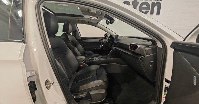 Cupra Leon Sportstourer 2.0 TSI MTRX ACC Pano CarPlay