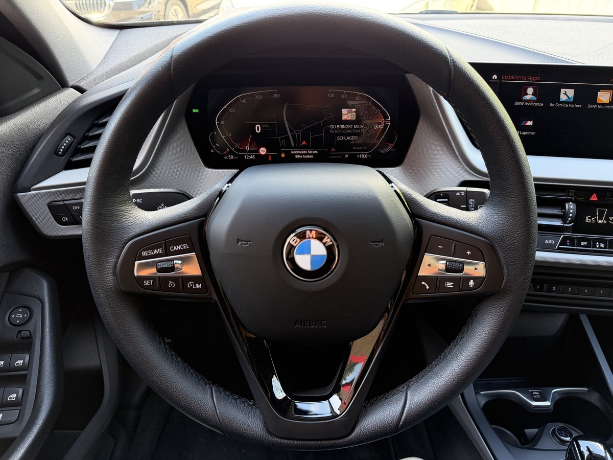 BMW 118 118i Aut. Advantage LED / SITZHEIZUNG / AUTOMATIK 