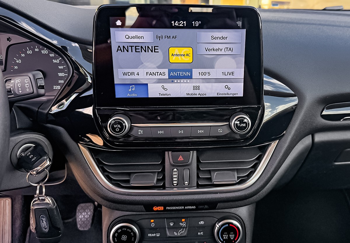 Ford Fiesta 1.1 Cool&Connect SHz 