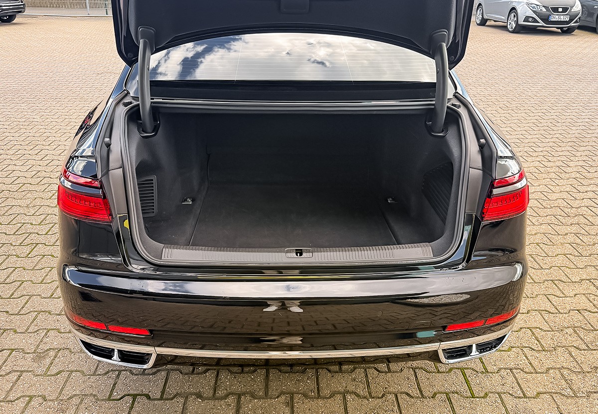 Audi A8 50 3.0 TDI quattro Matrix SHZ Navi 
