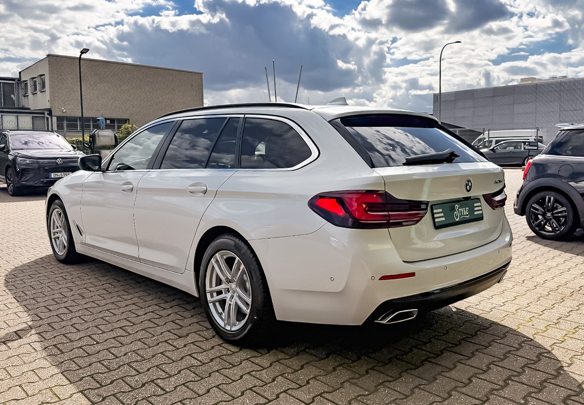 BMW 520  d Mild Hybrid AHK SHZ Navi RFK 