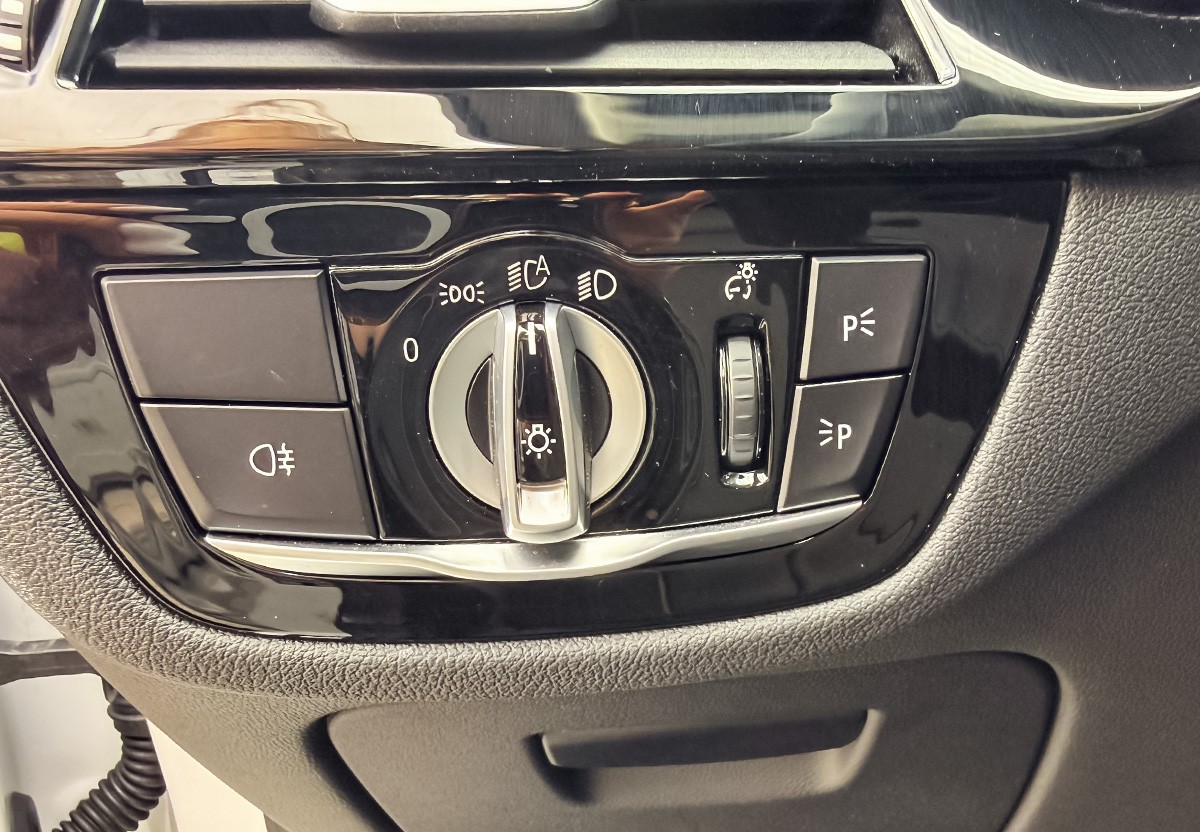 BMW 520  d Mild Hybrid AHK SHZ Navi RFK 