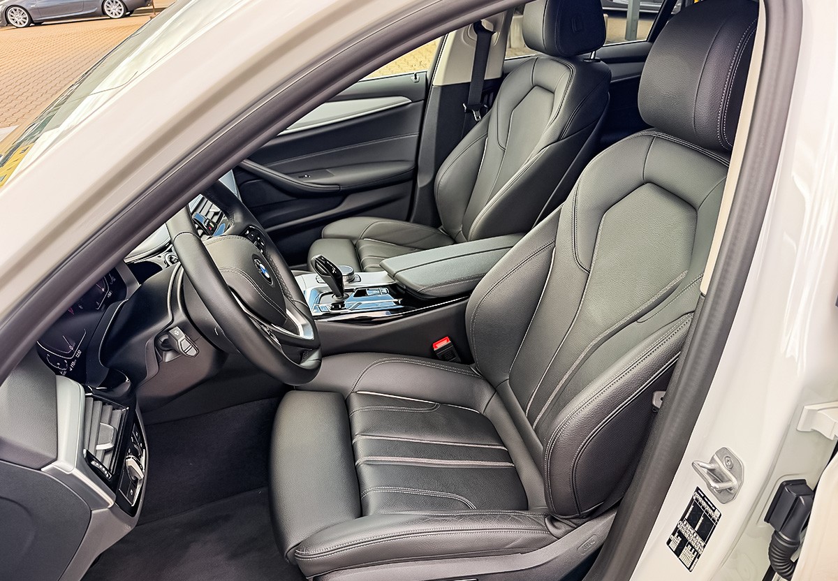 BMW 520  d Mild Hybrid AHK SHZ Navi RFK 