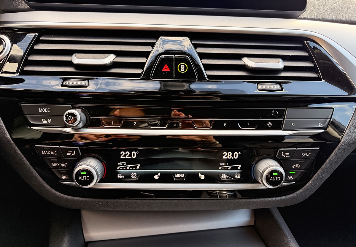 BMW 520  d Mild Hybrid AHK SHZ Navi RFK 
