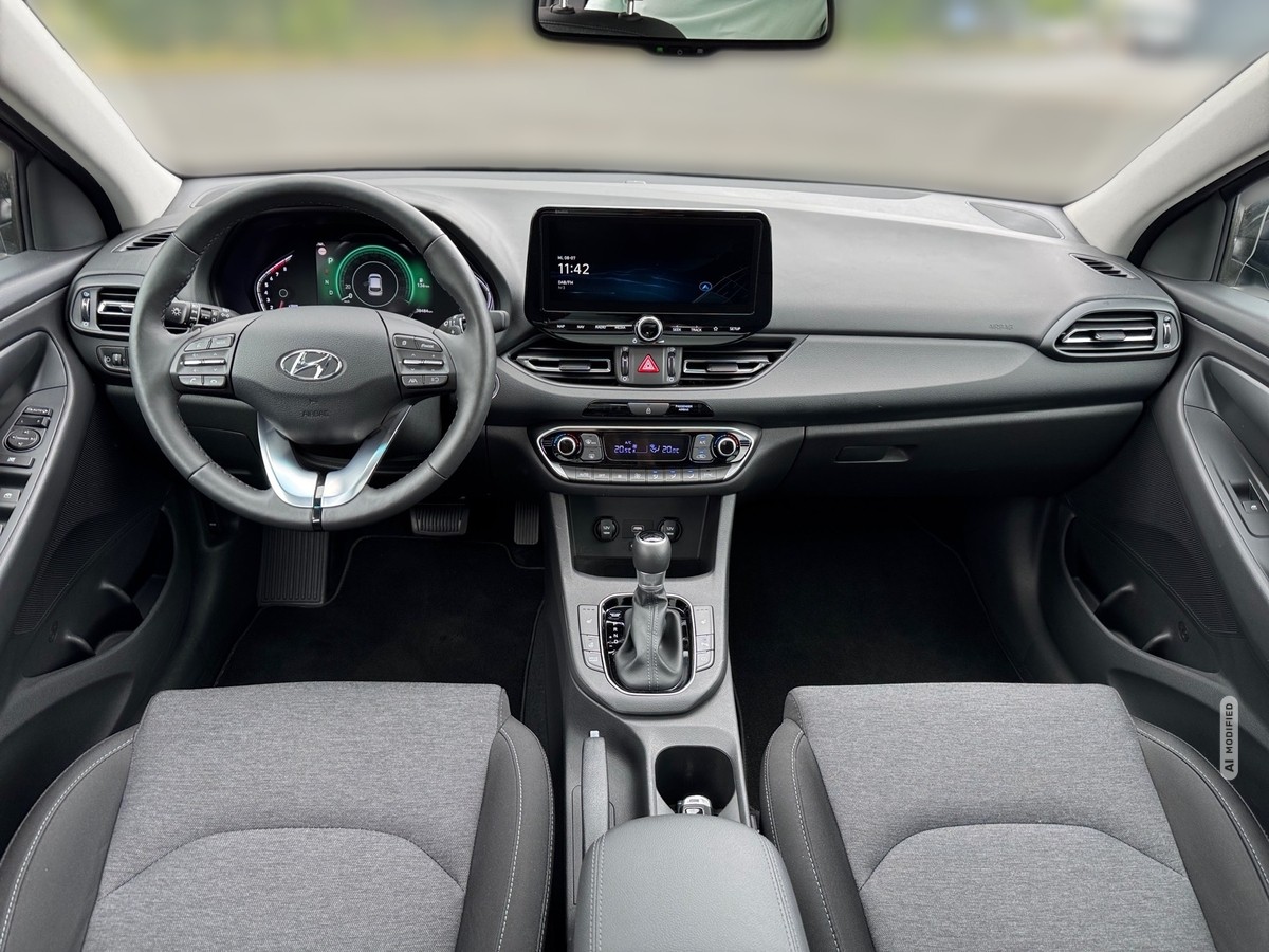 Hyundai i30 Edition 30 + 7-DCT Pano