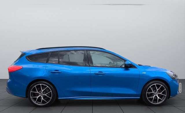 Ford Focus Turnier ST-Line X *AHK*ACC*HUD*LED*RFK*