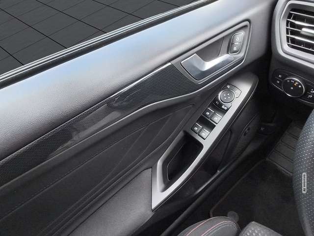 Ford Focus Turnier ST-Line X *AHK*ACC*HUD*LED*RFK*