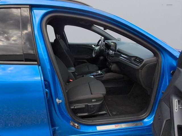 Ford Focus Turnier ST-Line X *AHK*ACC*HUD*LED*RFK*