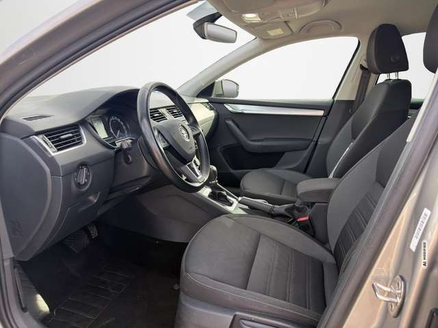 Skoda Octavia Combi 1.0 TSI Ambition DSG / LED / AHK / NAVI / KA
