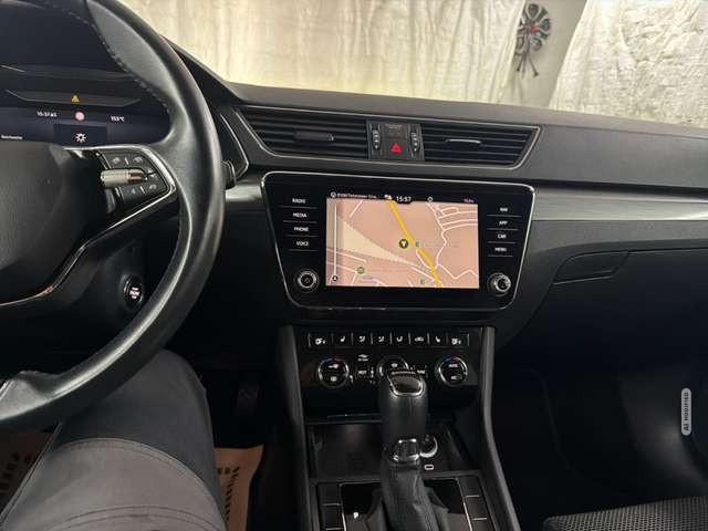 Skoda Superb 2.0 TDI DSG Style MATRIX VIRTUAL NAVI ACC