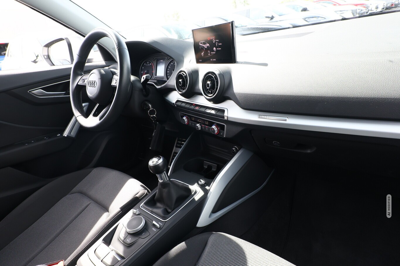 Audi Q2 1.0 30 TFSI 116 sport Pano LED AHK PDC Kam