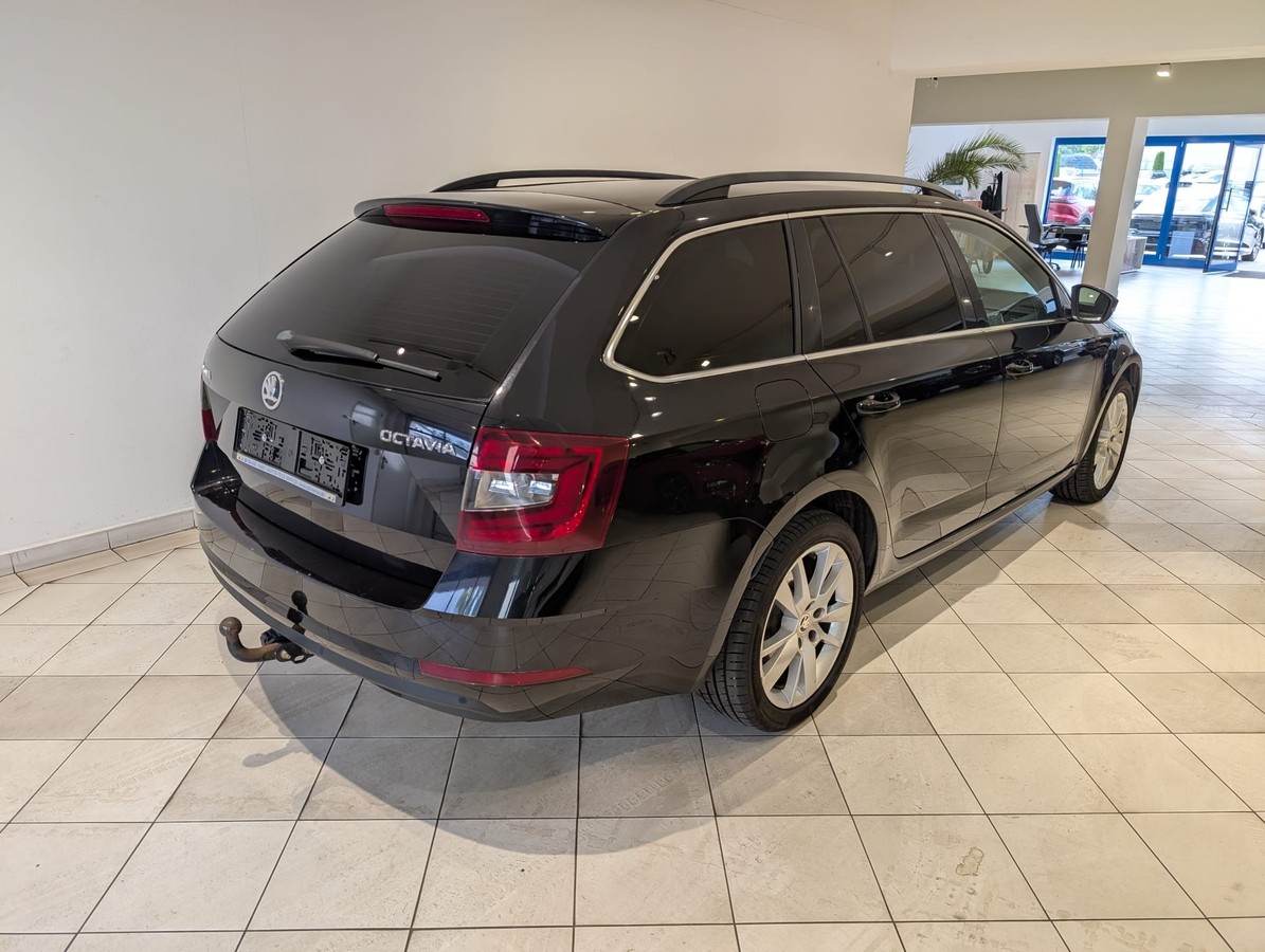 Skoda Octavia Combi 1.8TSI Style DSG LED SHZ PDC
