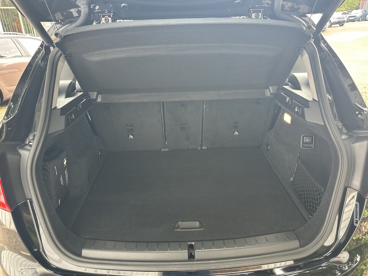 BMW 218 Active Tourer BMW 218i Active Tourer Sport Line 52 TKM*A