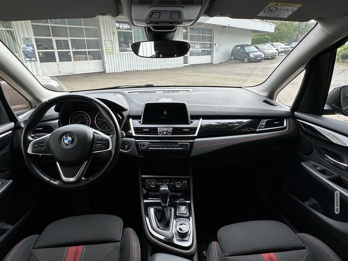 BMW 218 Active Tourer BMW 218i Active Tourer Sport Line 52 TKM*A