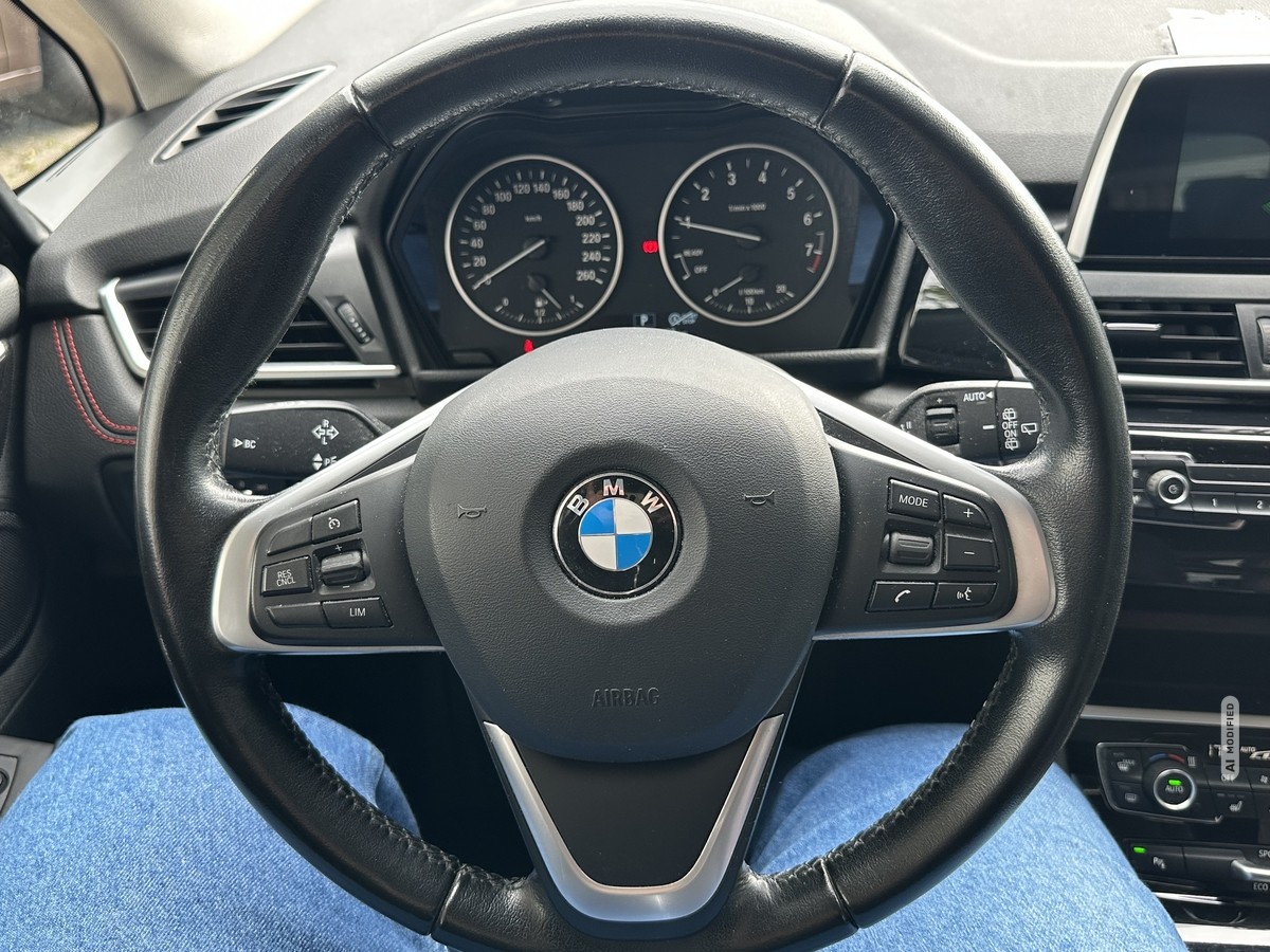BMW 218 Active Tourer BMW 218i Active Tourer Sport Line 52 TKM*A