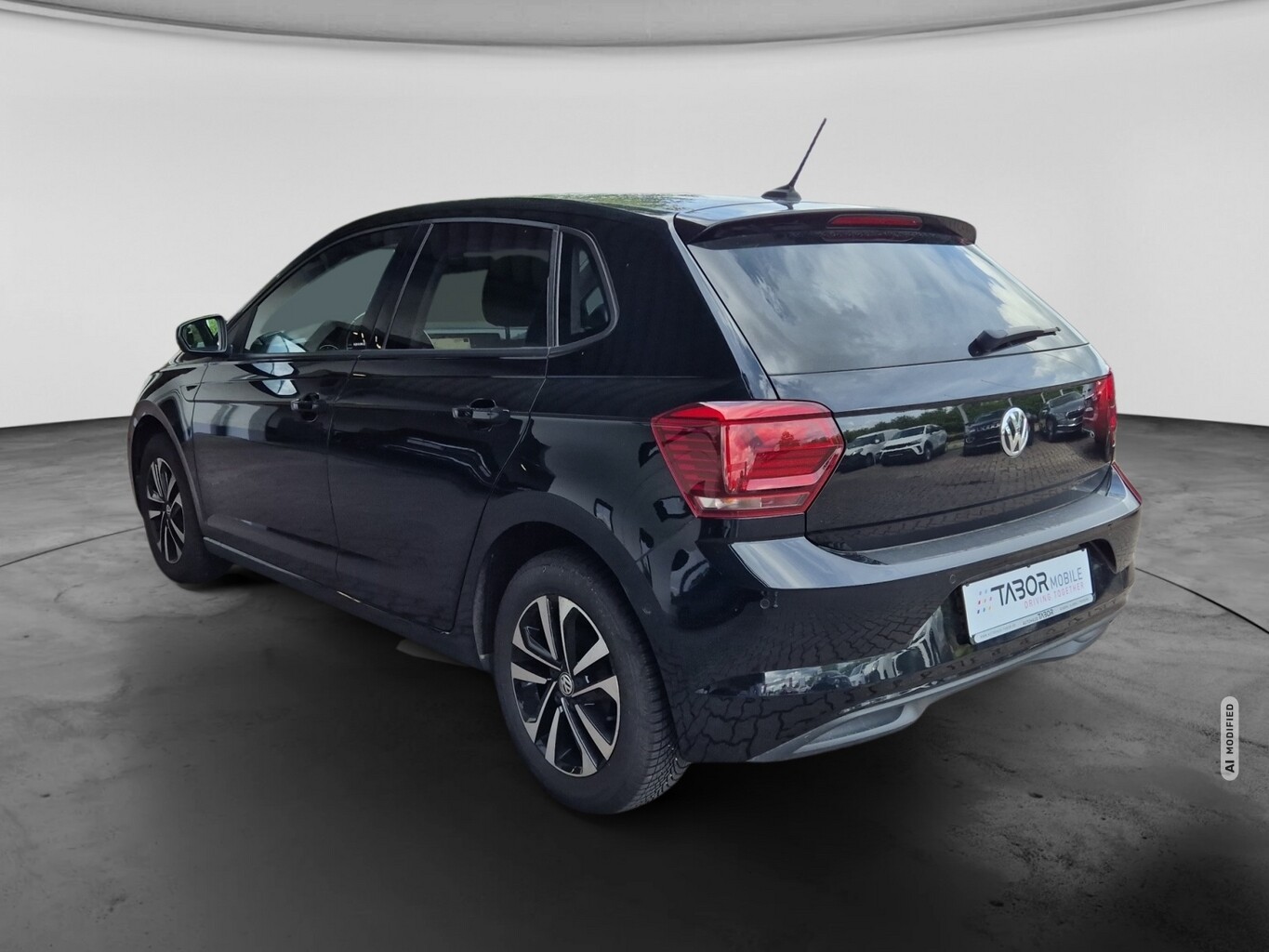 Volkswagen Polo 1.0 TSI 95 IQ.DRIVE PDC CompostitionM